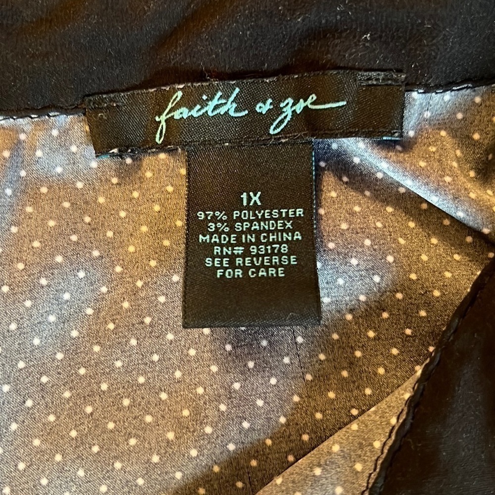 Faith & Zoe Silky Feel Hidden Button Down Easy Wear Oversized fit 1X - Picture 4 of 8